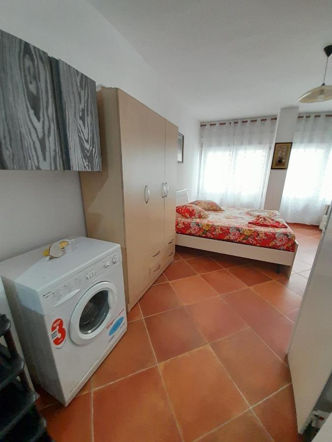 Tomas 1 Apartament *