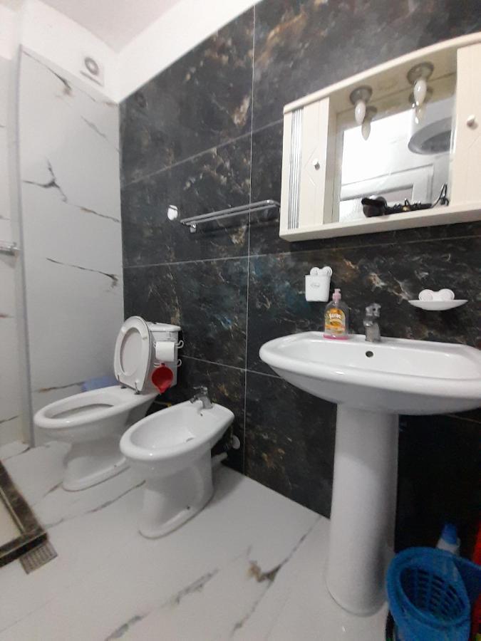 Apartament Tomas 1 *