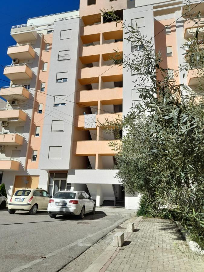 Tomas 1 Durrës